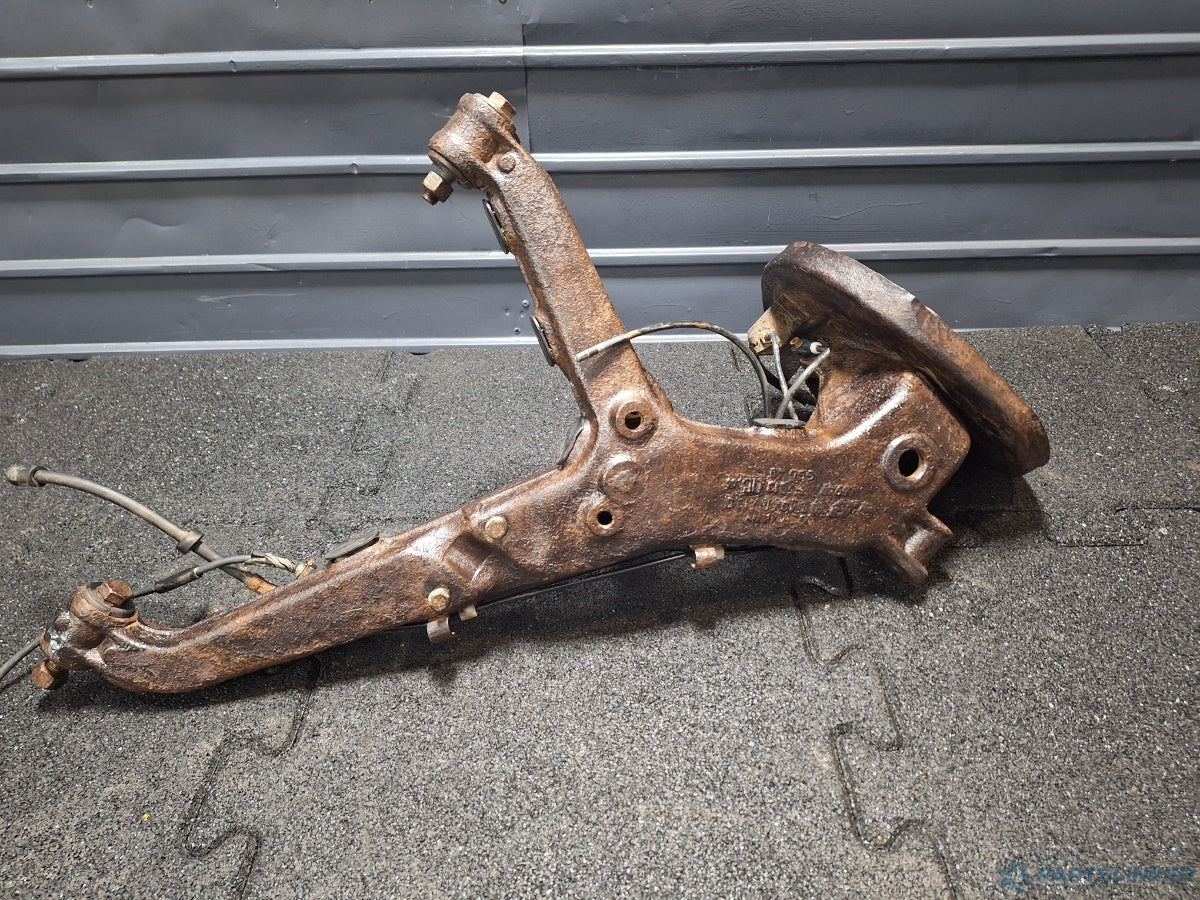 Fuzeta stanga spate VOLKSWAGEN SHARAN (7M8, 7M9, 7M6) [ 1995 - 2010 ] TDI (BRT) 103KW|140HP 7M0501413C