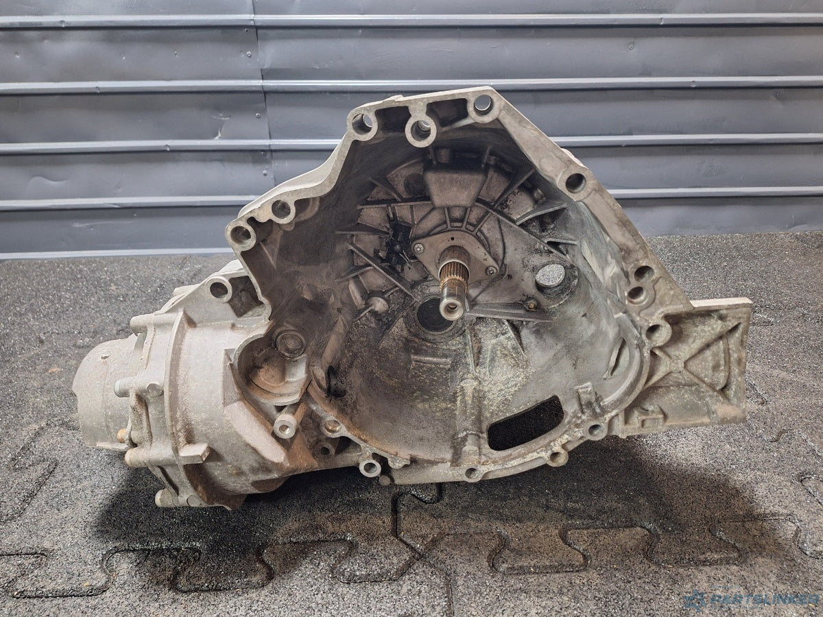 Cutie de viteze manuala  2.0 TDI CGLC 130KW|177HP  NEJ  AUDI A6 C7 4G5 [ 2011 - 2018 ]