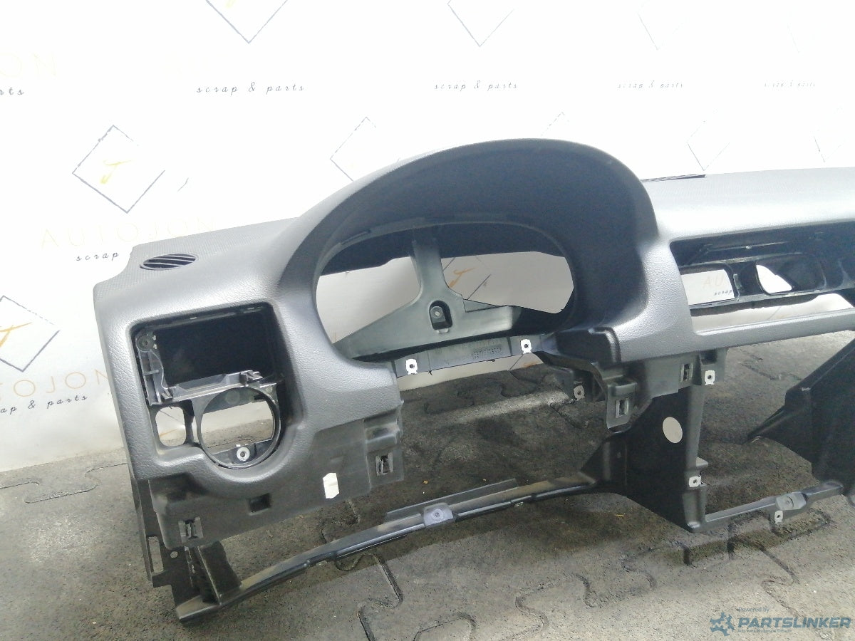 Plansa bord VOLKSWAGEN BORA (1J2) [ 1998 - 2013 ] TDI (AGR, ALH) 66KW|90HP 1J1857181F