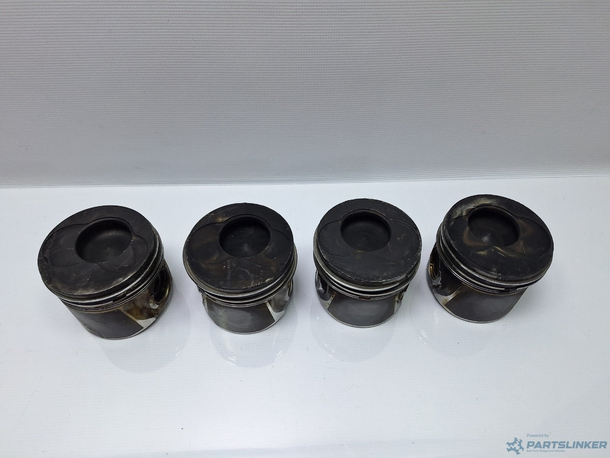 Set pistoane VOLKSWAGEN BORA (1J2) [ 1998 - 2013 ] TDI (AGR, ALH) 66KW|90HP 038107065AA , 038107065AB