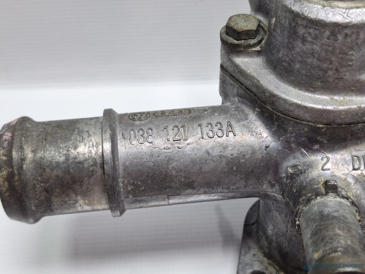 Flansa apa VOLKSWAGEN BORA (1J2) [ 1998 - 2013 ] TDI (AGR, ALH) 66KW|90HP 038121133A , 028121145B