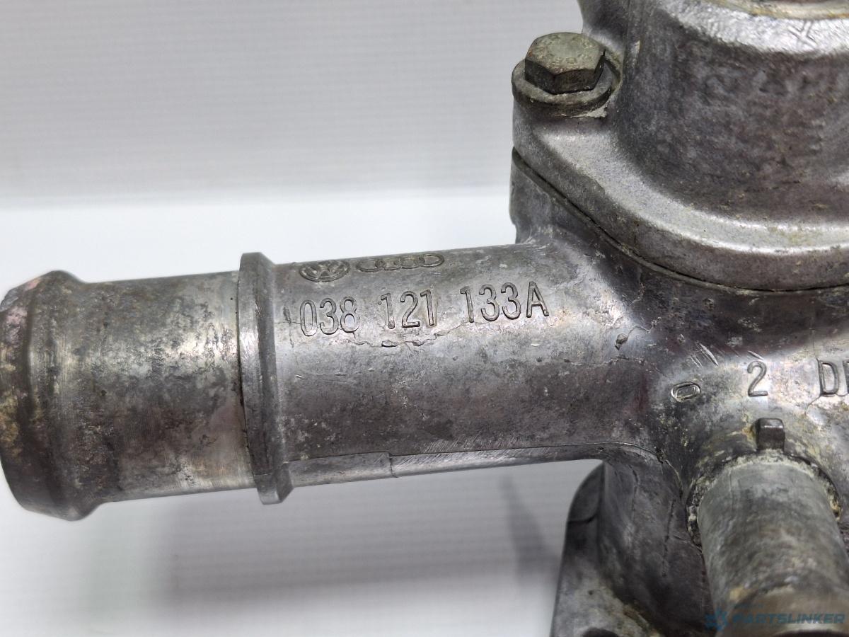 Flansa apa VOLKSWAGEN BORA (1J2) [ 1998 - 2013 ] TDI (AGR, ALH) 66KW|90HP OEM 038121133A , 028121145B