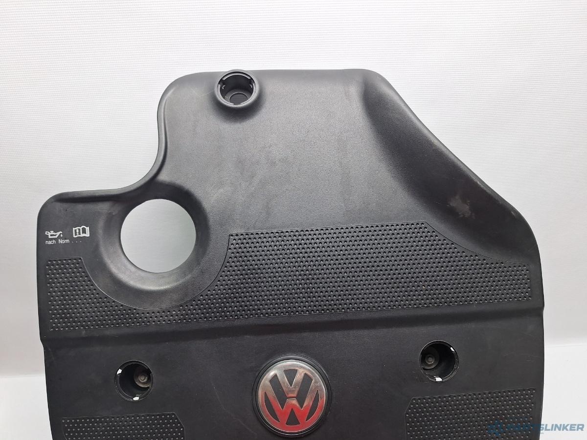 Capac ornament motor VOLKSWAGEN BORA (1J2) [ 1998 - 2013 ] TDI (AGR, ALH) 66KW|90HP OEM 038103925HA