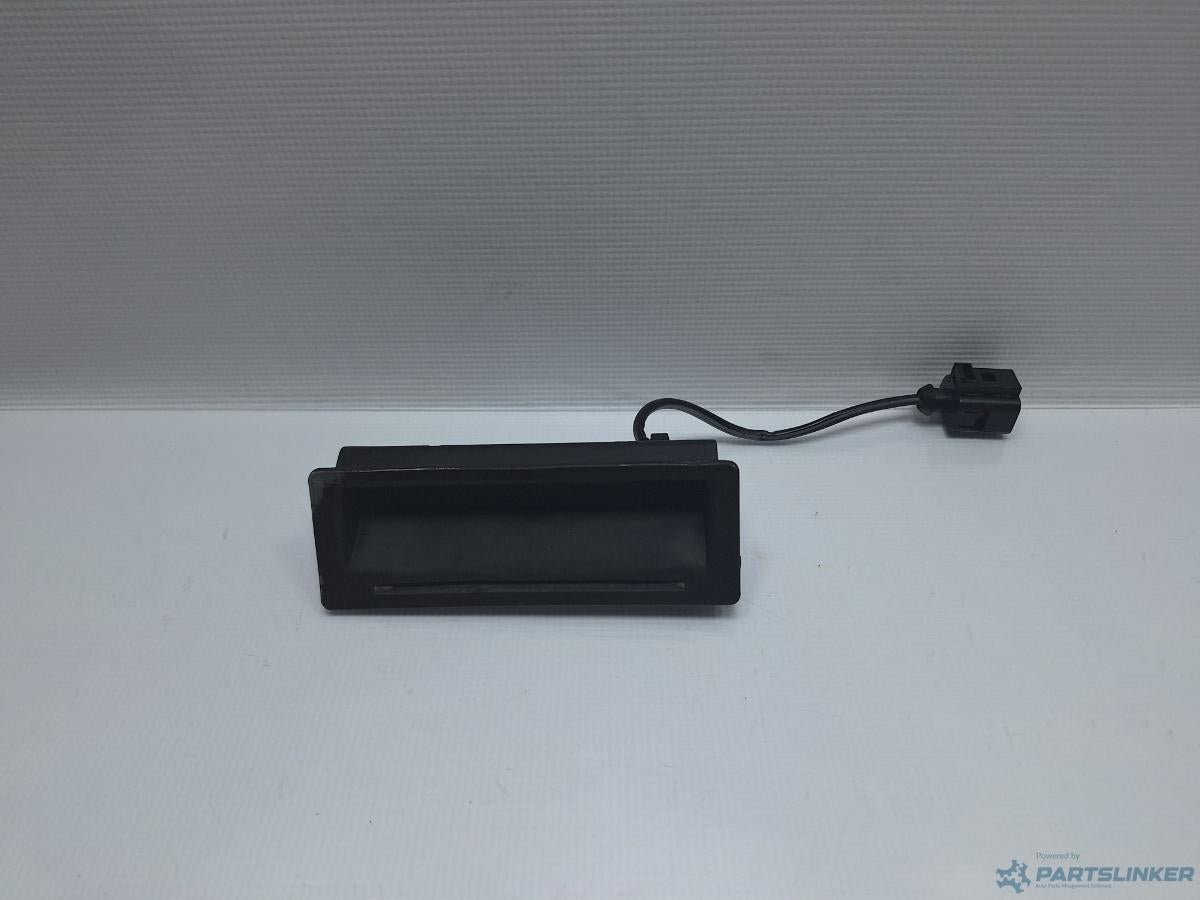 Switch portbagaj VOLKSWAGEN BORA (1J2) [ 1998 - 2013 ] TDI (AGR, ALH) 66KW|90HP OEM 1J0827566F