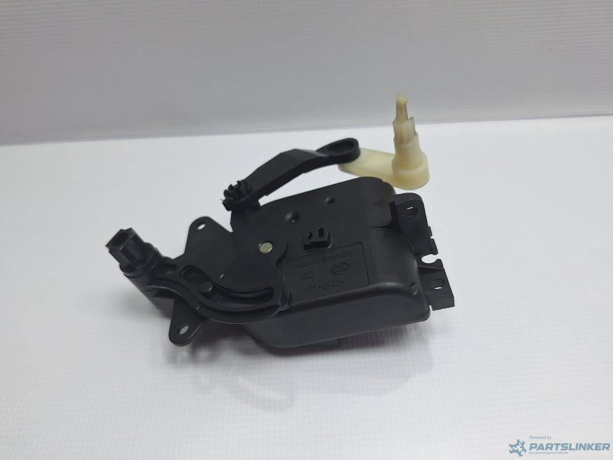 Motoras clapeta aeroterma VOLKSWAGEN BORA (1J2) [ 1998 - 2013 ] TDI (AGR, ALH) 66KW|90HP OEM 1J1907511A