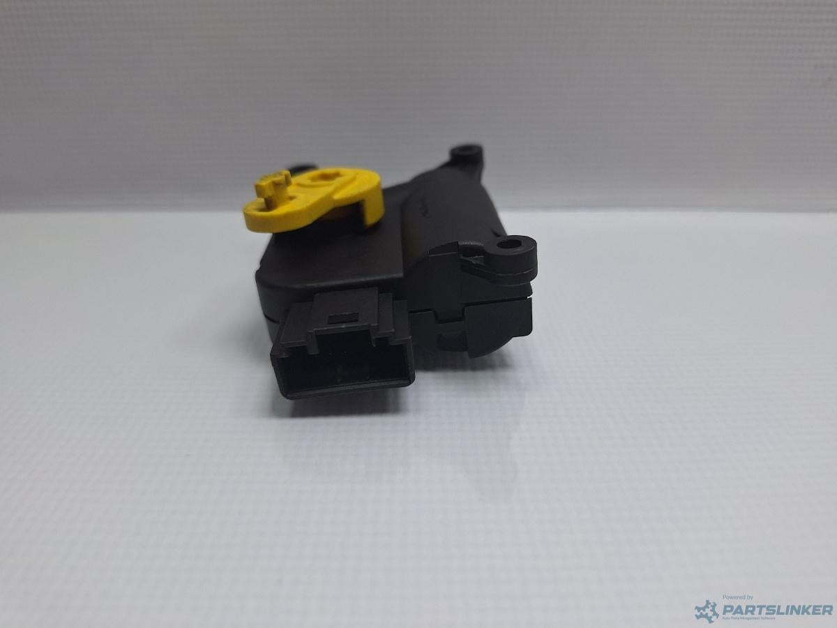Motoras clapeta aeroterma VOLKSWAGEN BORA (1J2) [ 1998 - 2013 ] TDI (AGR, ALH) 66KW|90HP BOSCH 0132801329 OEM 1J1907511E