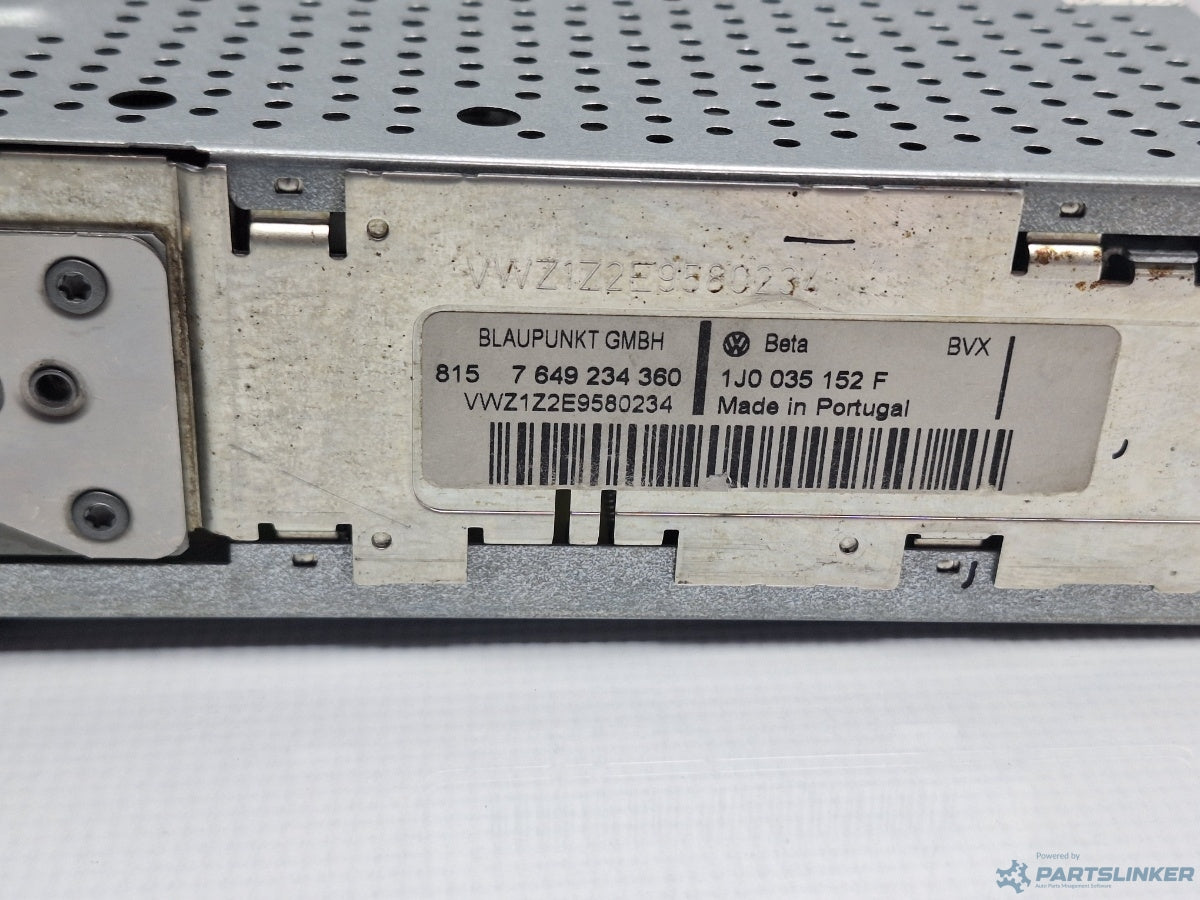 Radio casetofon BETA VOLKSWAGEN BORA (1J2) [ 1998 - 2013 ] 1J0035152F