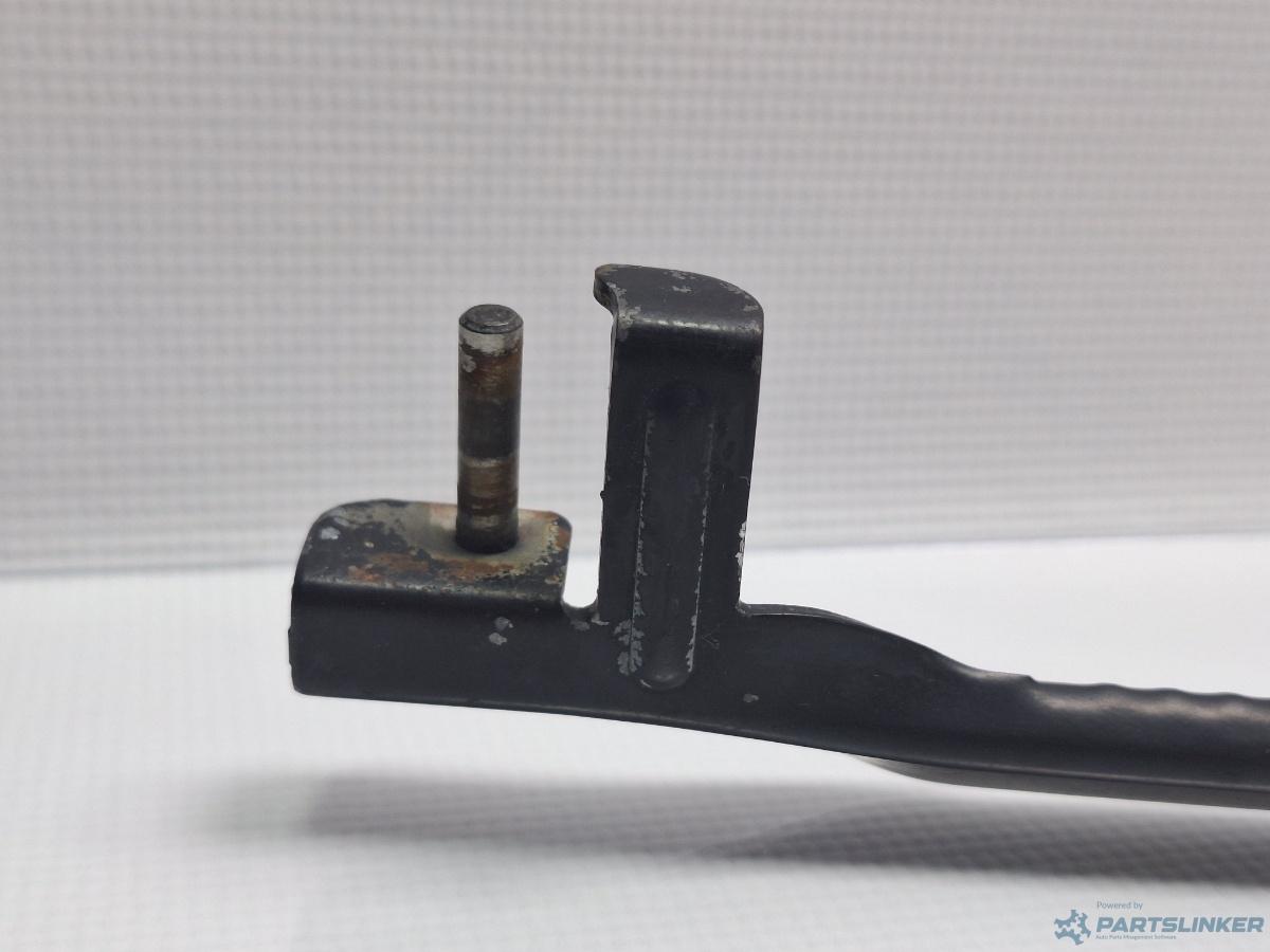 Brat stergator stanga VOLKSWAGEN BORA (1J2) [ 1998 - 2013 ] TDI (AGR, ALH) 66KW|90HP OEM 1J1955409D