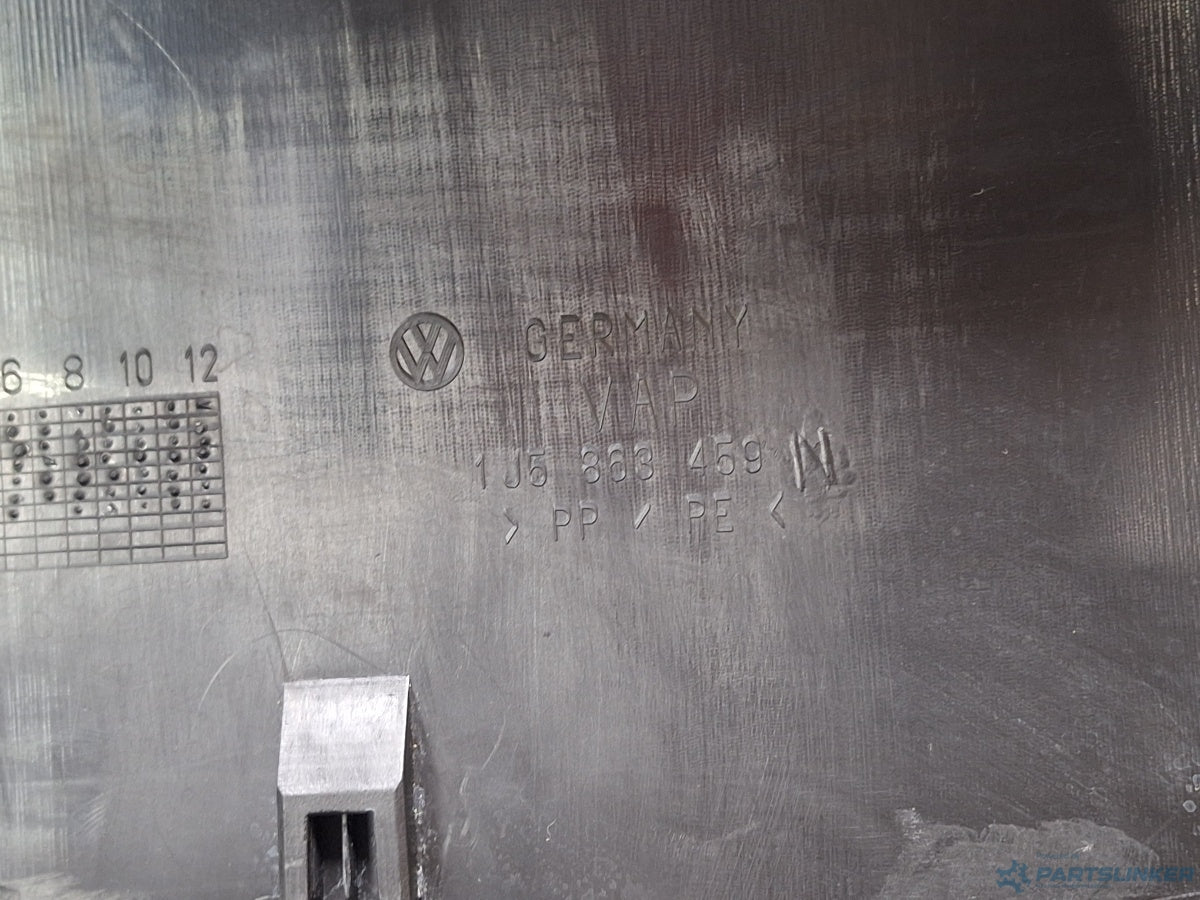 Ornament finitie portbagaj VOLKSWAGEN BORA (1J2) [ 1998 - 2013 ] 1J5863459N