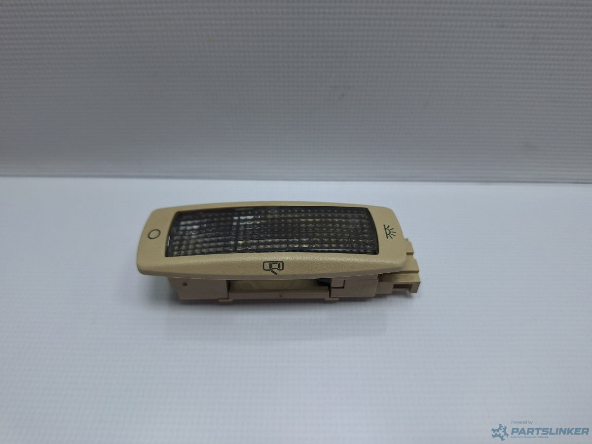 Lampa pasageri VOLKSWAGEN BORA (1J2) [ 1998 - 2013 ] TDI (AGR, ALH) 66KW|90HP 3B0947291