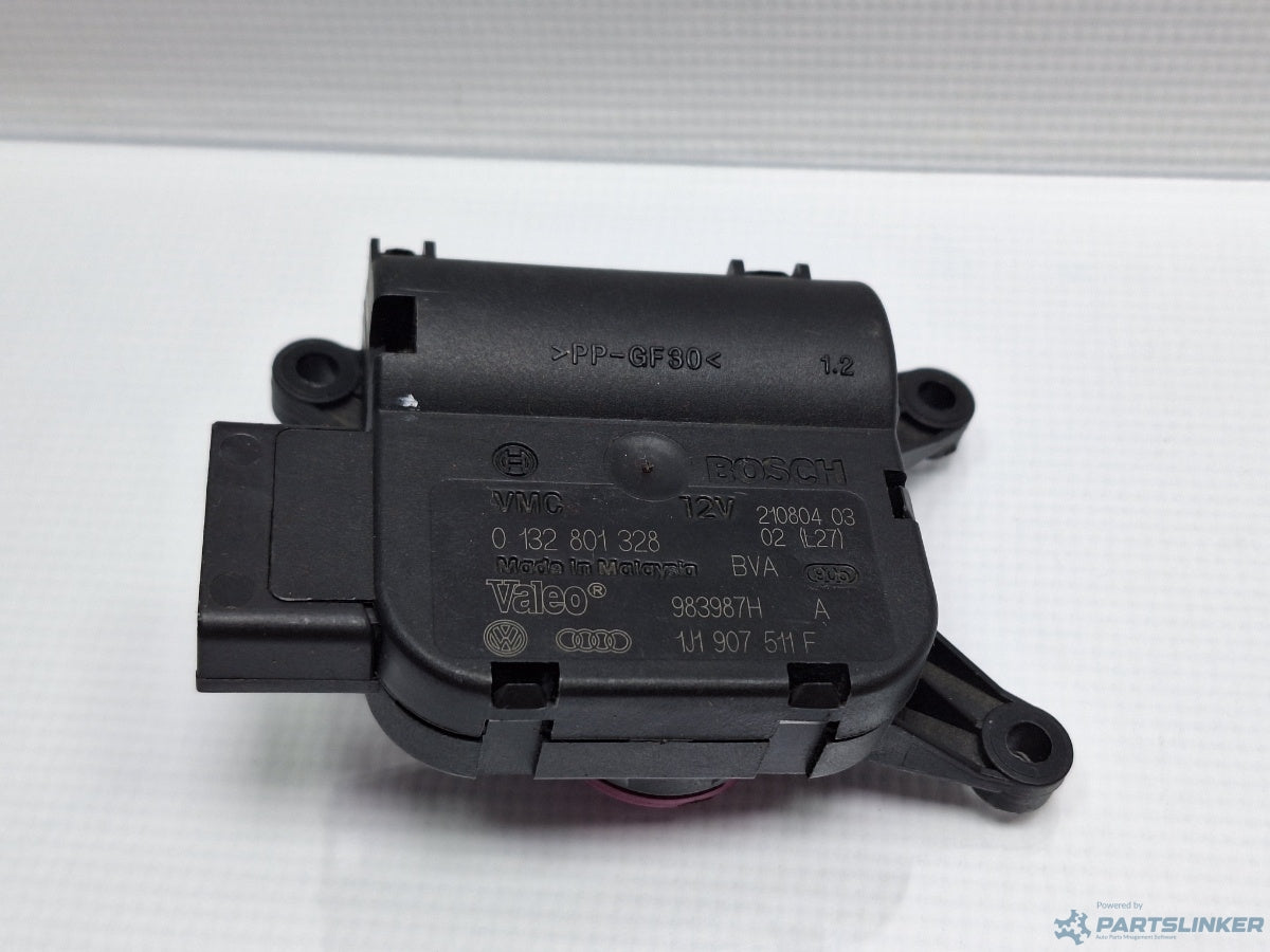 Motoras clapeta aeroterma VOLKSWAGEN BORA (1J2) [ 1998 - 2013 ] TDI (AGR, ALH) 66KW|90HP BOSCH 0132801328 1J1907511F