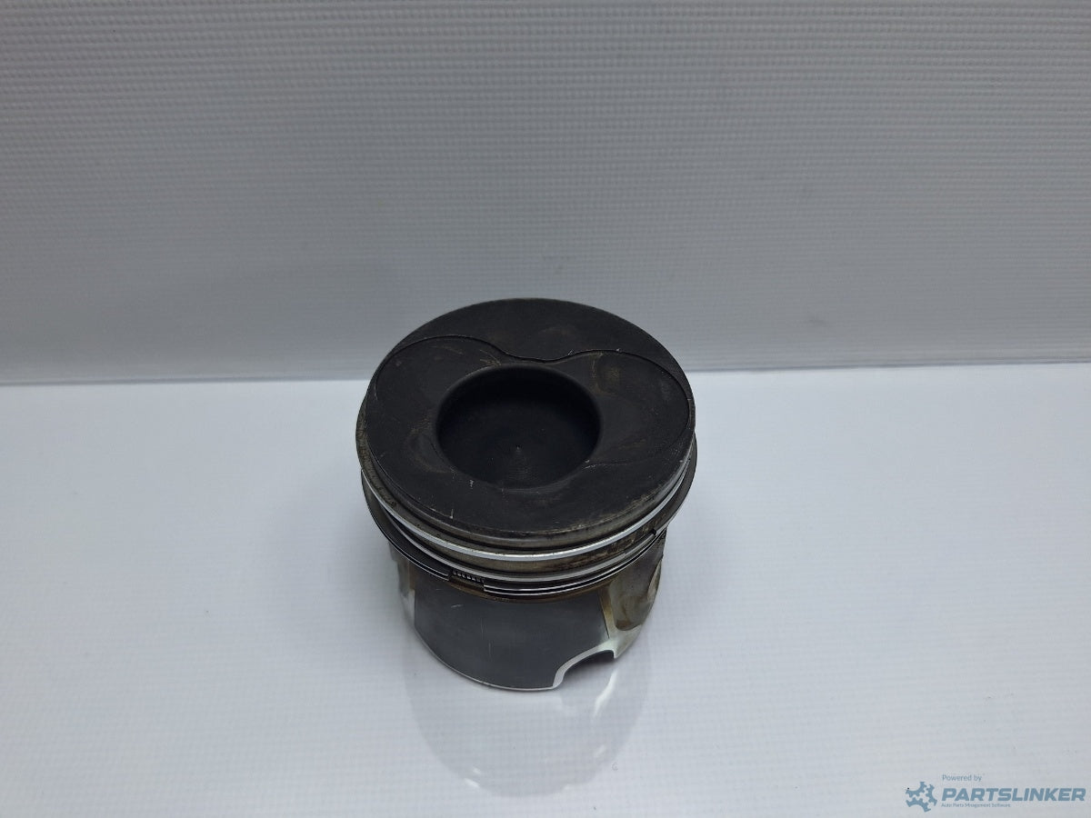 Piston cilindru 1/2 VOLKSWAGEN BORA (1J2) [ 1998 - 2013 ] TDI (AGR, ALH) 66KW|90HP 038107065AA