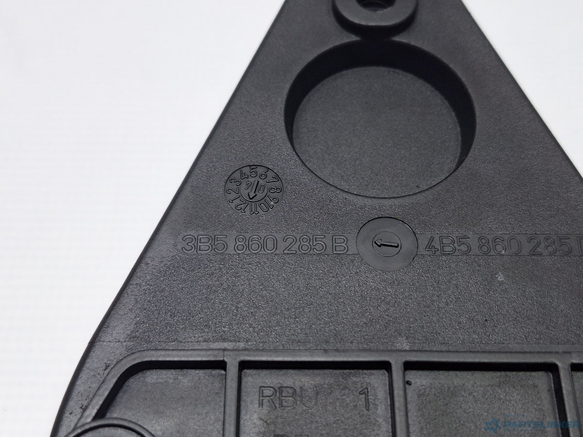 Prindere triunghi reflectorizant VOLKSWAGEN BORA (1J2) [ 1998 - 2013 ] TDI (AGR, ALH) 66KW|90HP 3B5860285B