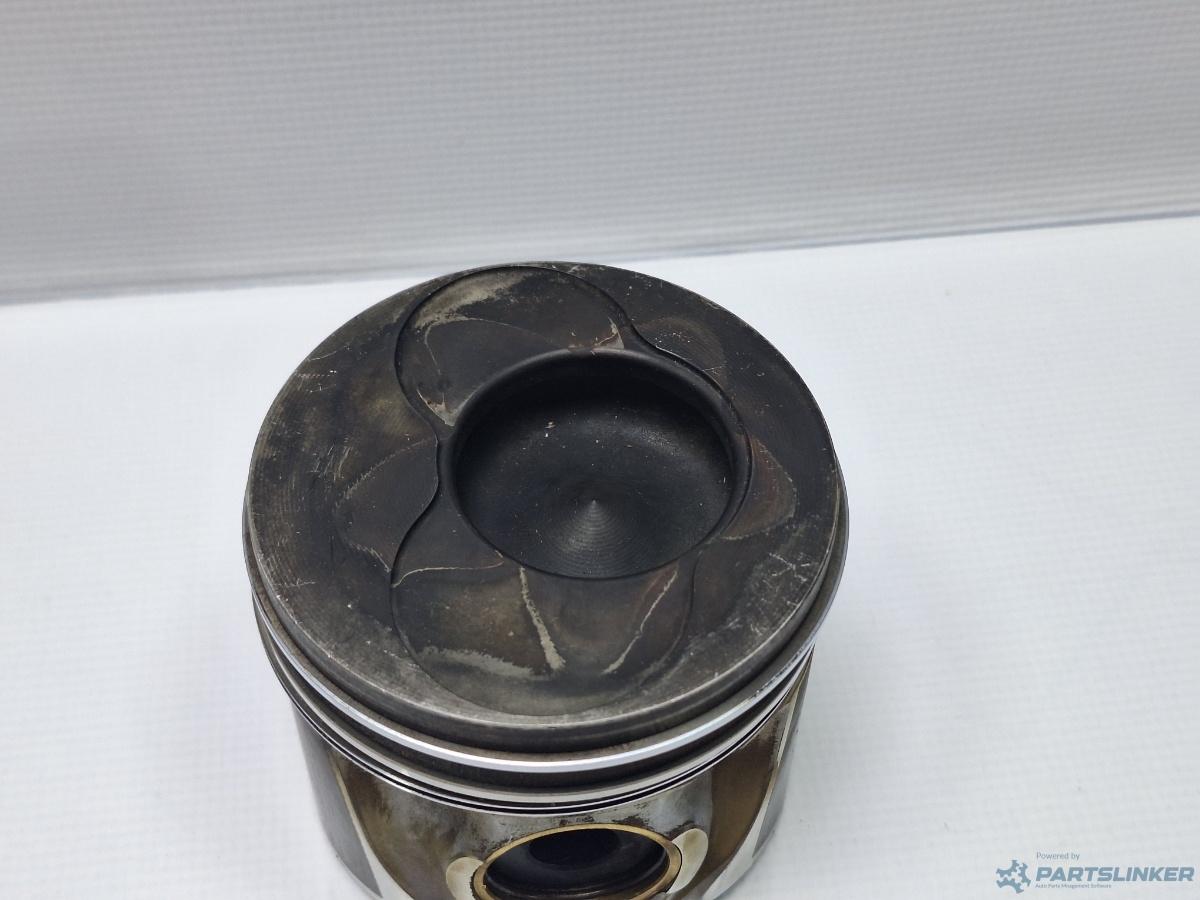 Piston cilindru 3/4 VOLKSWAGEN BORA (1J2) [ 1998 - 2013 ] TDI (AGR, ALH) 66KW|90HP OEM 038107065AB