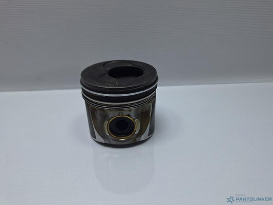 Piston cilindru 3/4 VOLKSWAGEN BORA (1J2) [ 1998 - 2013 ] TDI (AGR, ALH) 66KW|90HP OEM 038107065AB