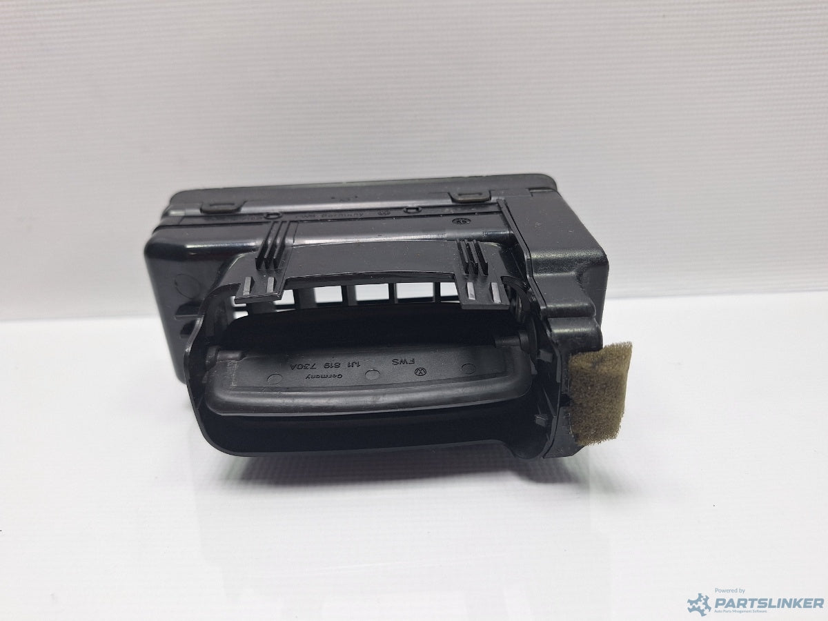 Grila ventilatie dreapta iluminata VOLKSWAGEN BORA (1J2) [ 1998 - 2013 ]  1J1819704E