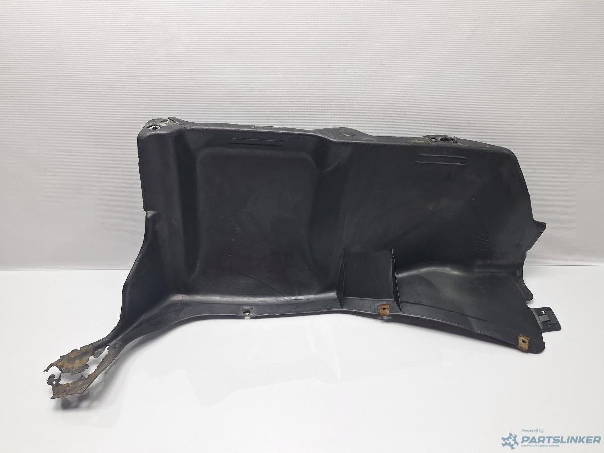 Aparatoare scut stanga VOLKSWAGEN BORA (1J2) [ 1998 - 2013 ] TDI (AGR, ALH) 66KW|90HP OEM 1J0825245E