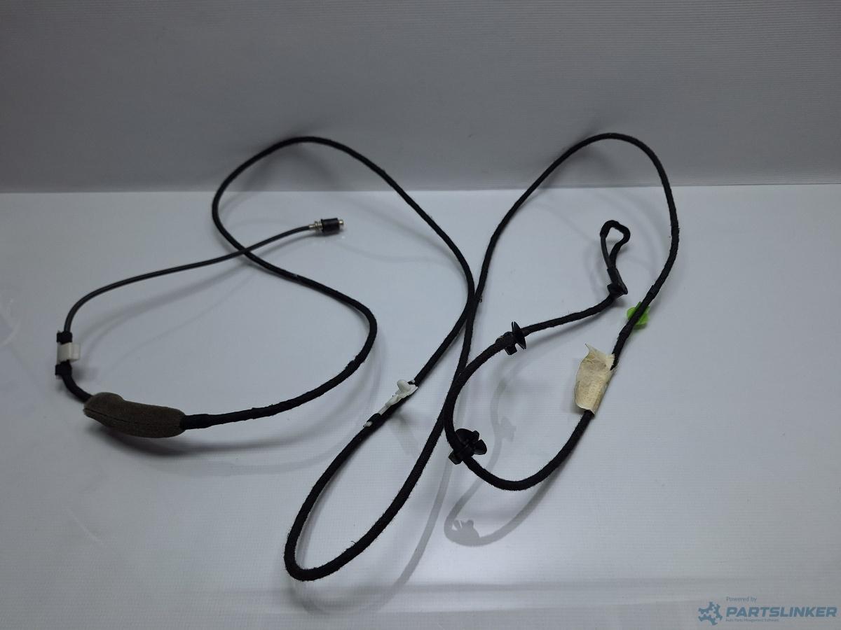 Cablu antena VOLKSWAGEN BORA (1J2) [ 1998 - 2013 ] TDI (AGR, ALH) 66KW|90HP OEM 1J5971650B