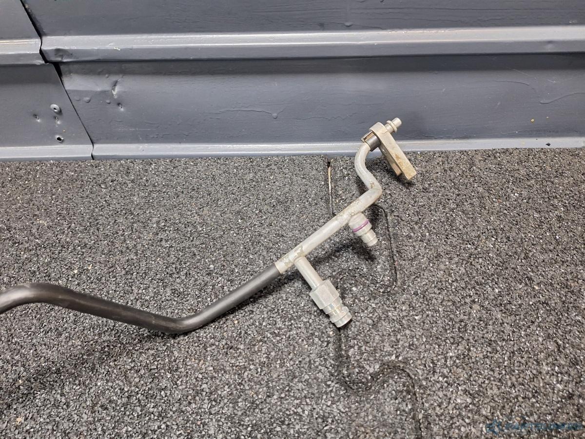 Conducta AC joasa presiune VOLKSWAGEN BORA (1J2) [ 1998 - 2013 ] TDI (AGR, ALH) 66KW|90HP OEM 1J1820741K