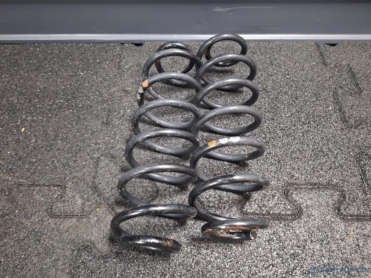 Arcuri spate VOLKSWAGEN BORA (1J2) [ 1998 - 2013 ] TDI (AGR, ALH) 66KW|90HP OEM 1J0511115AM