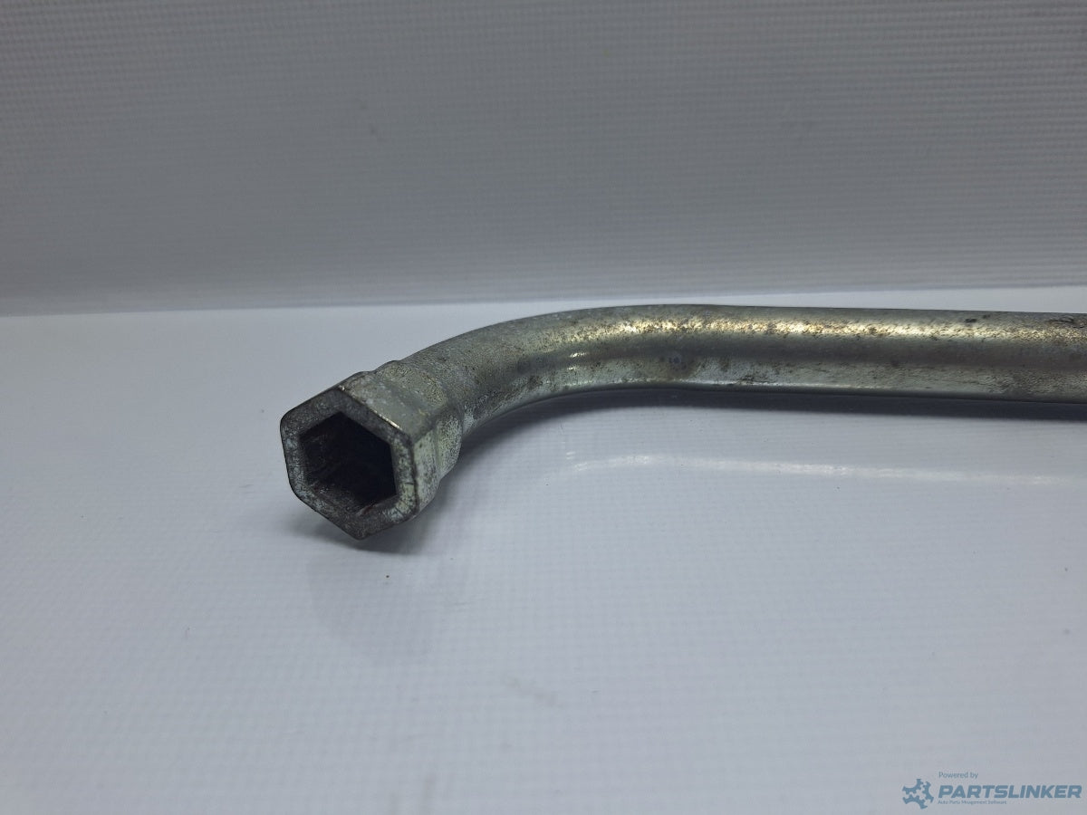 Cheie prezoane roti VOLKSWAGEN BORA (1J2) [ 1998 - 2013 ] TDI (AGR, ALH) 66KW|90HP 4D0012219A