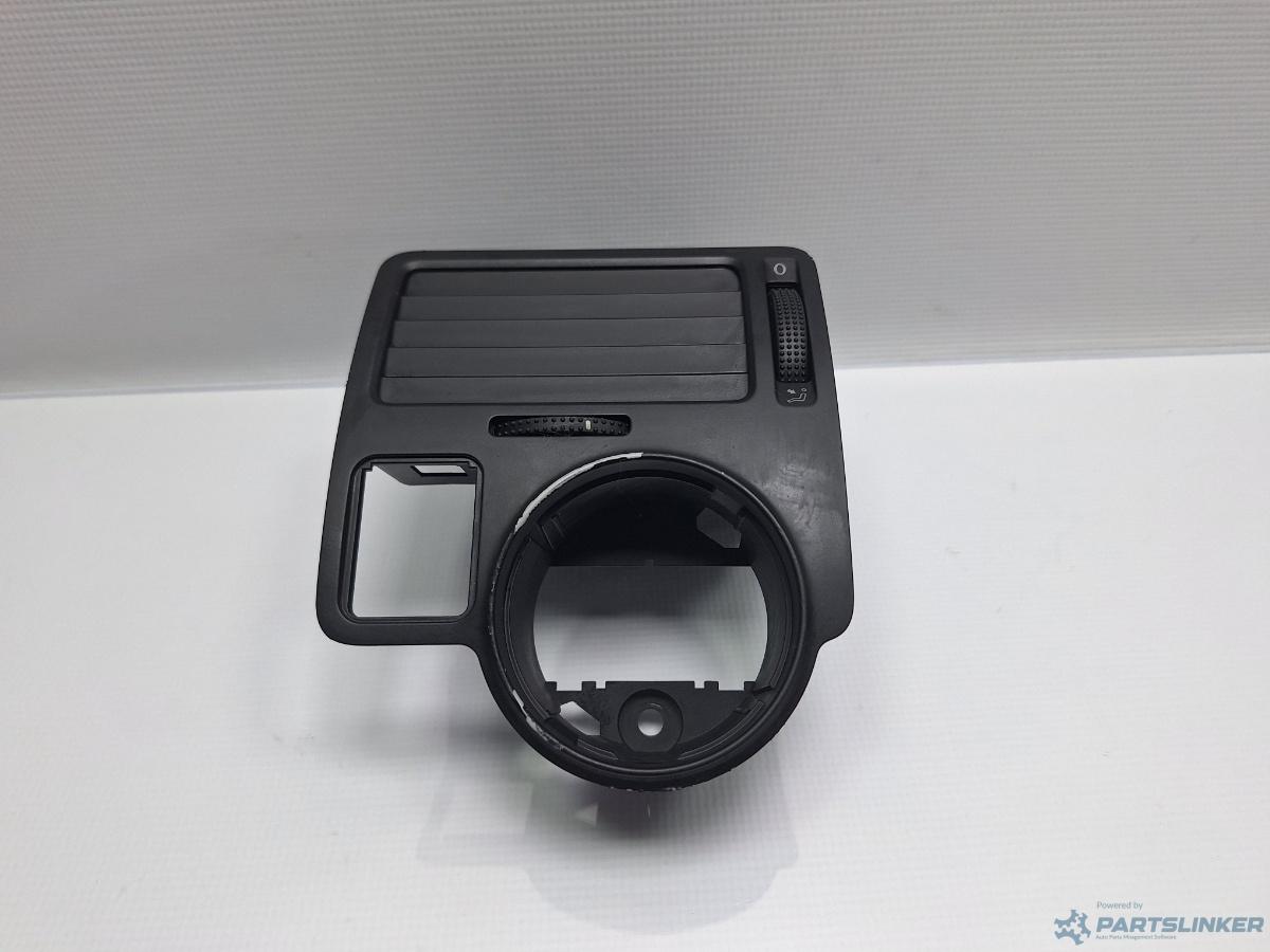 Grila ventilatie stanga VOLKSWAGEN BORA (1J2) [ 1998 - 2013 ] TDI (AGR, ALH) 66KW|90HP OEM 1J1819703E