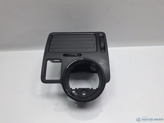 Grila ventilatie stanga VOLKSWAGEN BORA (1J2) [ 1998 - 2013 ] TDI (AGR, ALH) 66KW|90HP OEM 1J1819703E
