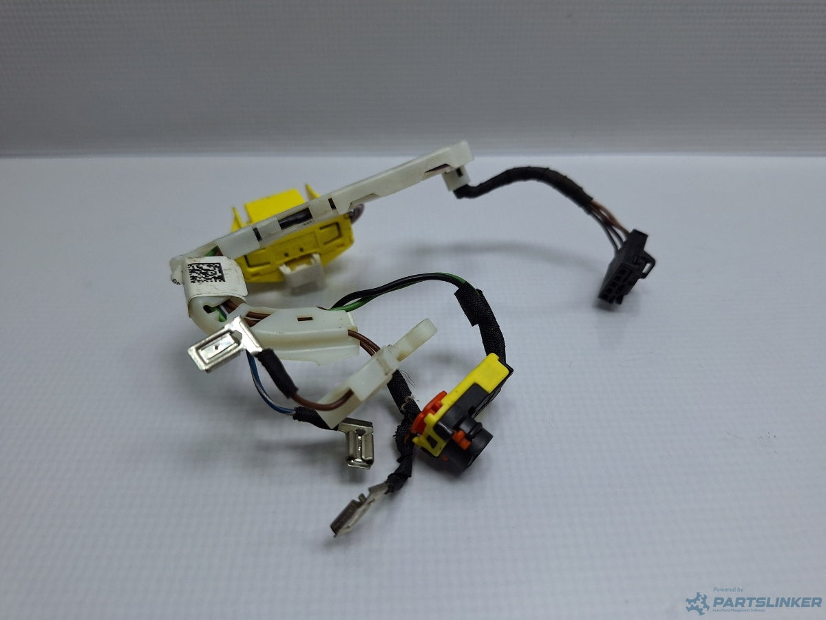 Instalatie airbag volan VOLKSWAGEN PASSAT Variant (3G5) [ 2014 - > ] TDI (CRLB, DBGA, DFGA) 110KW|150HP 5G0971584C