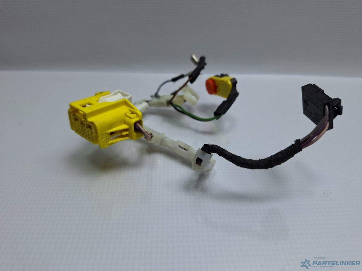 Instalatie airbag volan VOLKSWAGEN PASSAT Variant (3G5) [ 2014 - > ] TDI (CRLB, DBGA, DFGA) 110KW|150HP 5G0971584C