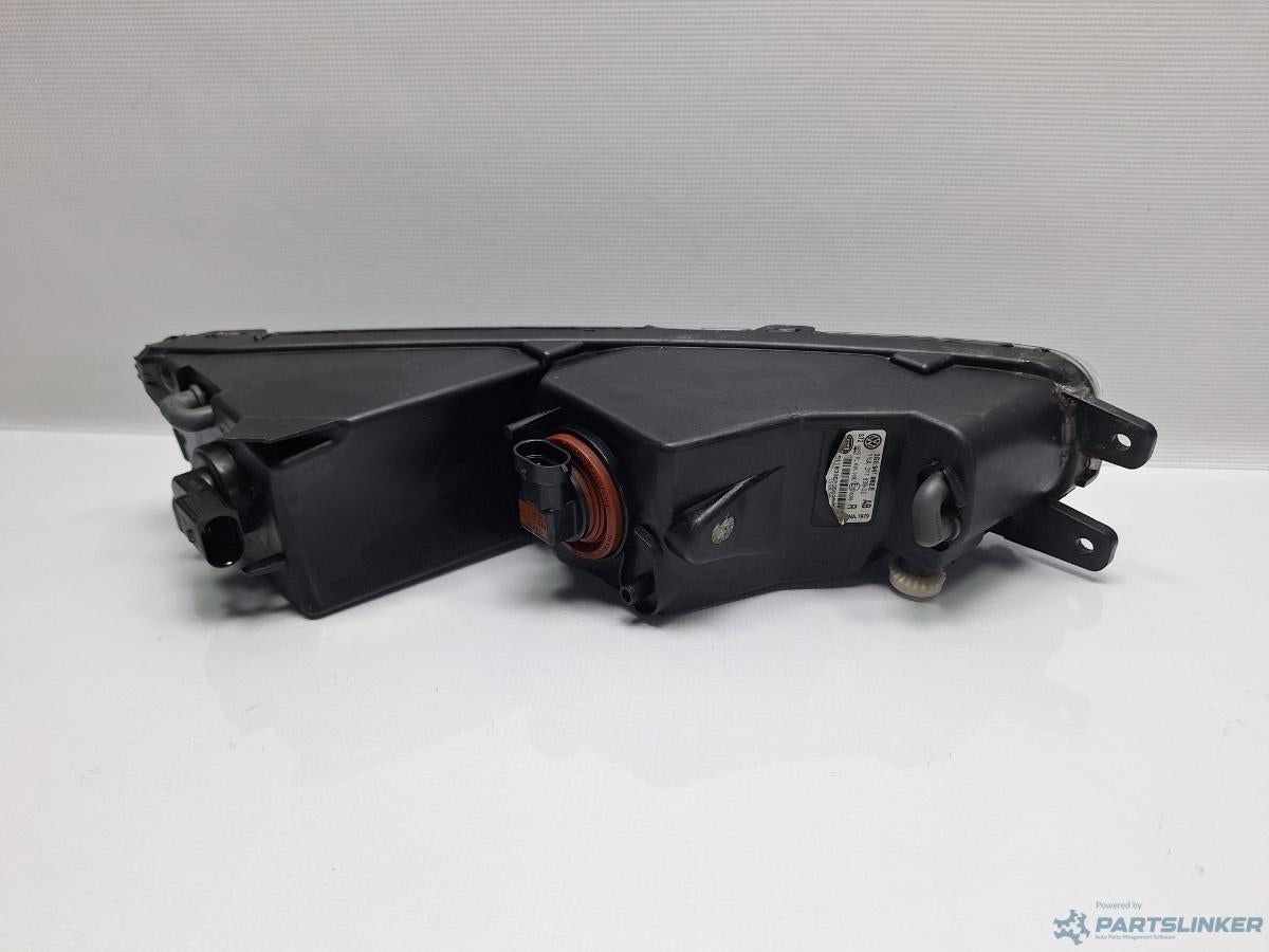 Proiector  ceata dreapta VOLKSWAGEN PASSAT Variant (3G5) [ 2014 - > ] TDI (CRLB, DBGA, DFGA) 110KW|150HP OEM 3G0941662E
