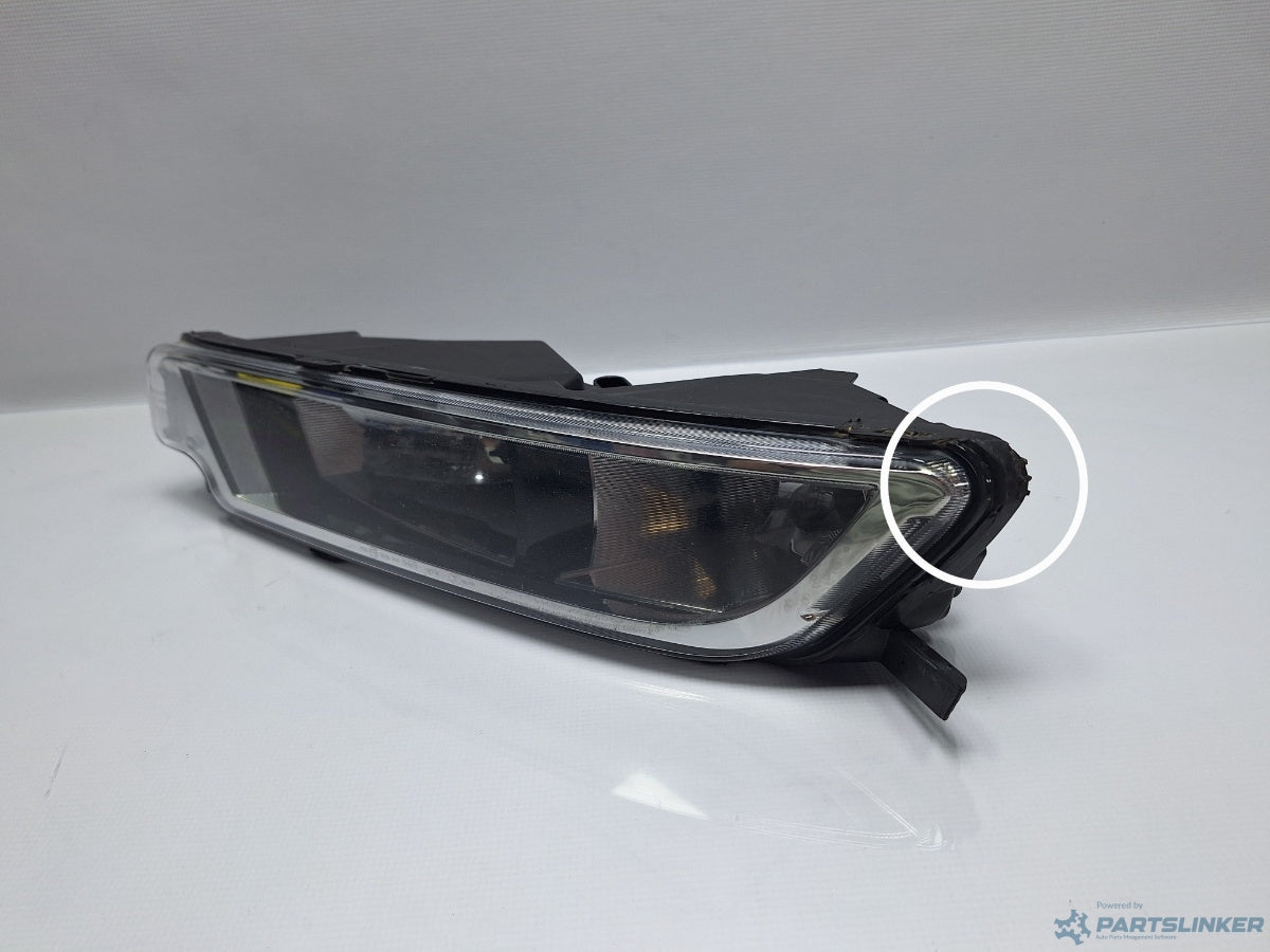 Proiector  ceata dreapta VOLKSWAGEN PASSAT Variant (3G5) [ 2014 - > ] TDI (CRLB, DBGA, DFGA) 110KW|150HP 3G0941662E