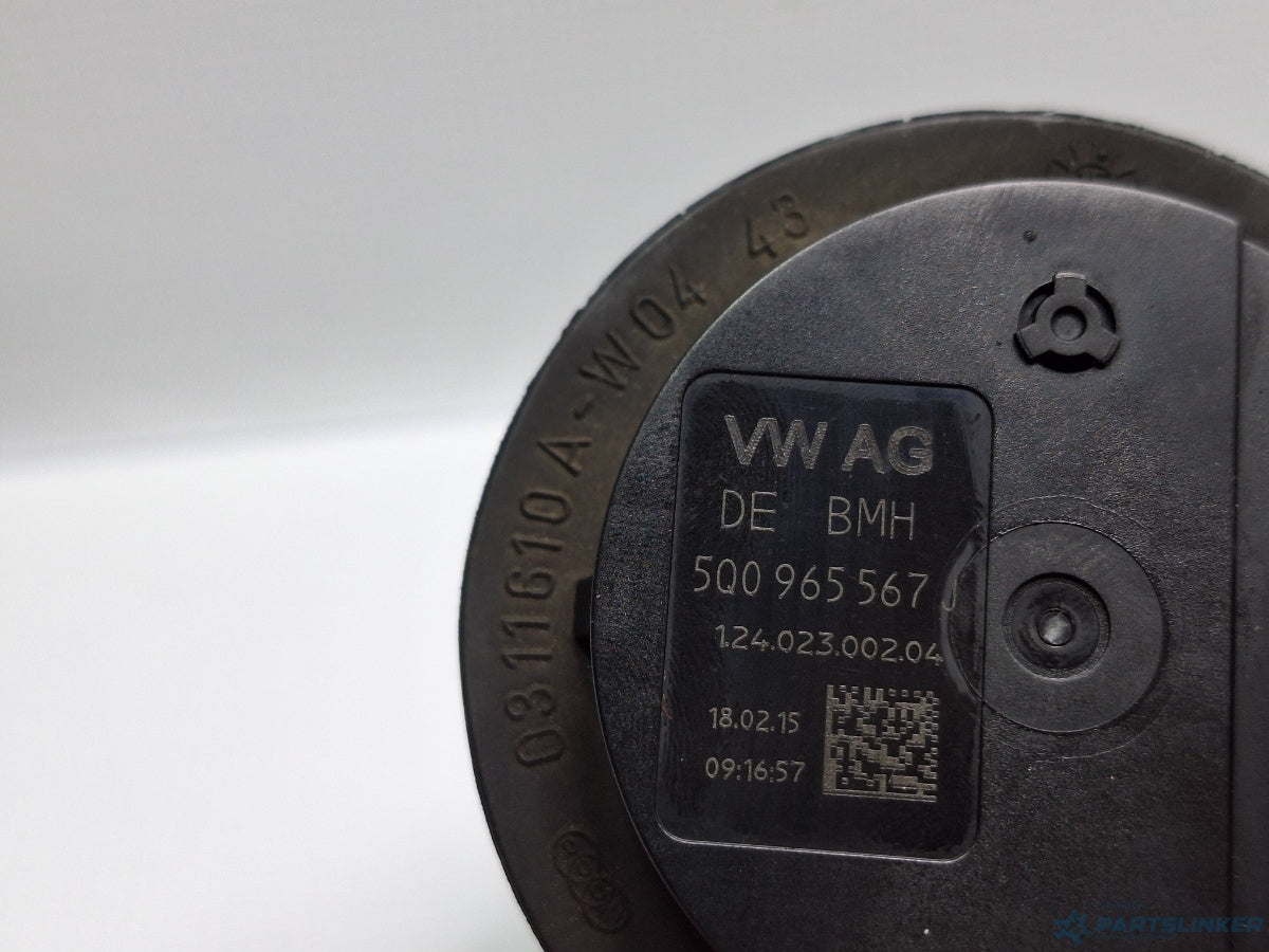 Pompa auxiliara apa VOLKSWAGEN PASSAT Variant (3G5) [ 2014 - > ] TDI (CRLB, DBGA, DFGA) 110KW|150HP 5Q0965567J