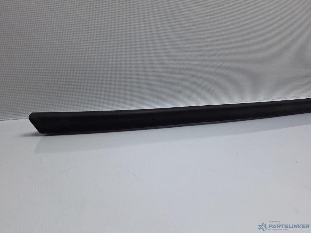 Cheder grila centrala VOLKSWAGEN PASSAT Variant (3G5) [ 2014 - > ] TDI (CRLB, DBGA, DFGA) 110KW|150HP OEM 3G0823707
