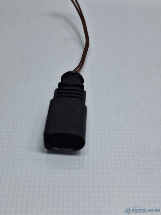 Mufa conector 2 pini VOLKSWAGEN PASSAT Variant (3G5) [ 2014 - > ] TDI (CRLB, DBGA, DFGA) 110KW|150HP 1J0973802