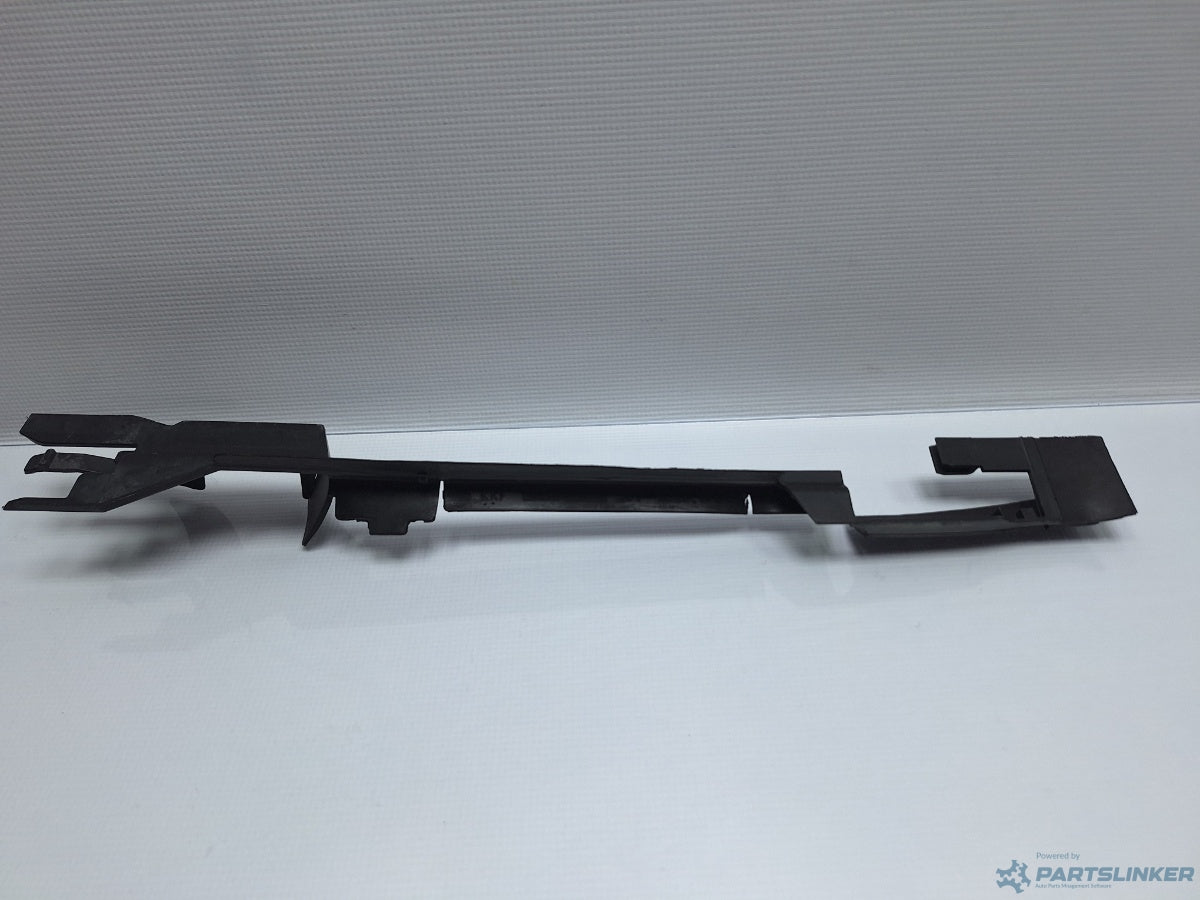 Deflector aer radiatoare VOLKSWAGEN PASSAT Variant (3G5) [ 2014 - > ] TDI (CRLB, DBGA, DFGA) 110KW|150HP 5G0121332H