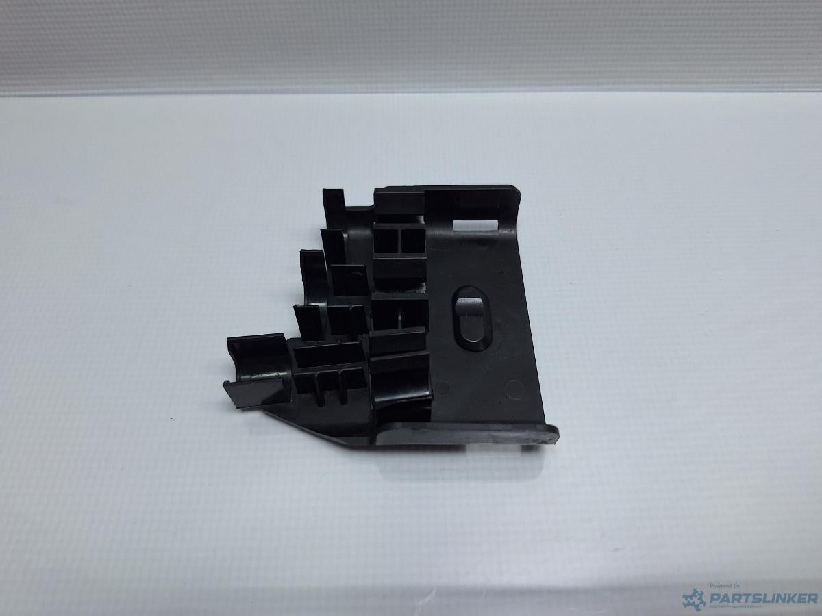Suport mufe conectori senzori VOLKSWAGEN PASSAT Variant (3G5) [ 2014 - > ] TDI (CRLB, DBGA, DFGA) 110KW|150HP OEM 3Q0201449E