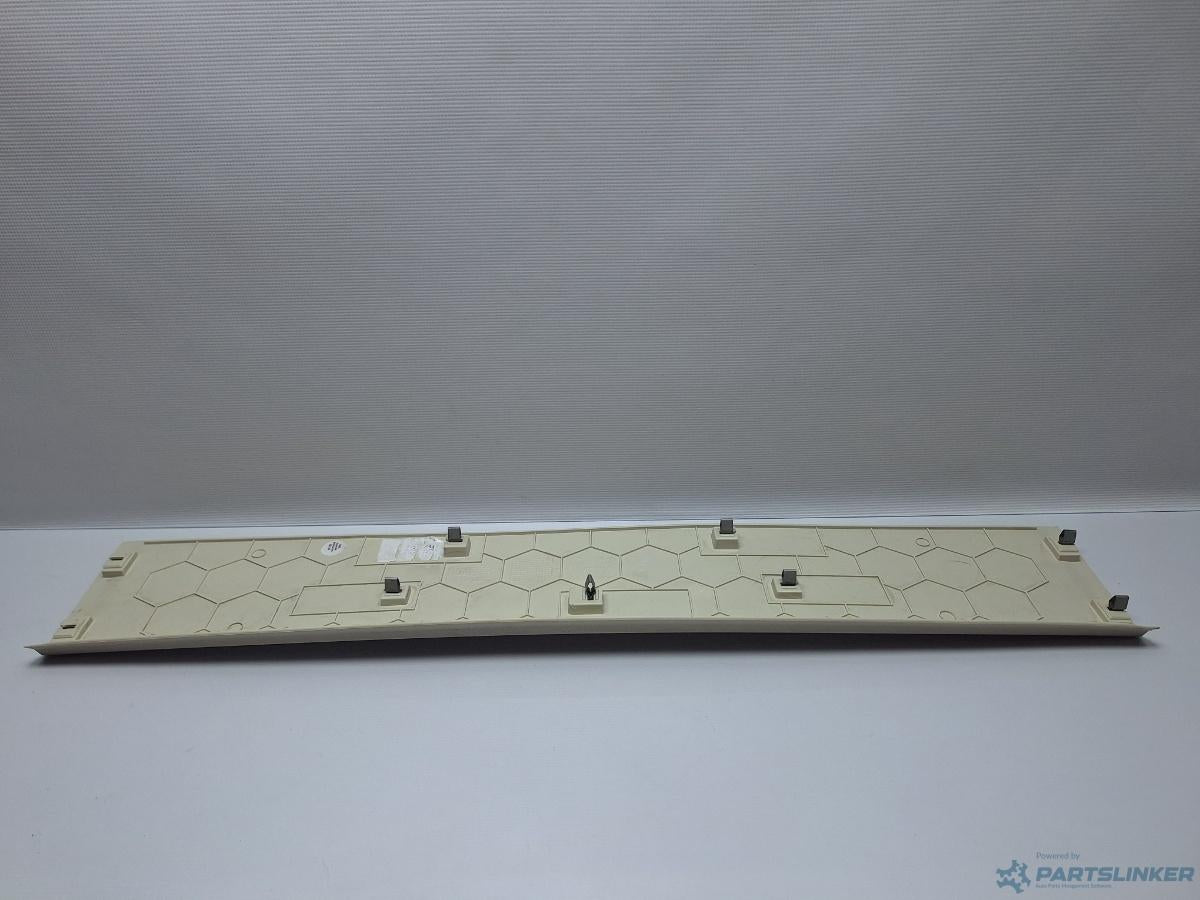 Ornament plafon portbagaj VOLKSWAGEN PASSAT Variant (3G5) [ 2014 - > ] TDI (CRLB, DBGA, DFGA) 110KW|150HP OEM 3G9867617