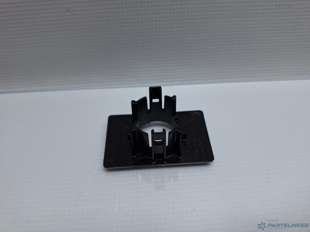 Suport senzor parcare VOLKSWAGEN PASSAT Variant (3G5) [ 2014 - > ] TDI (CRLB, DBGA, DFGA) 110KW|150HP OEM 3G0919493