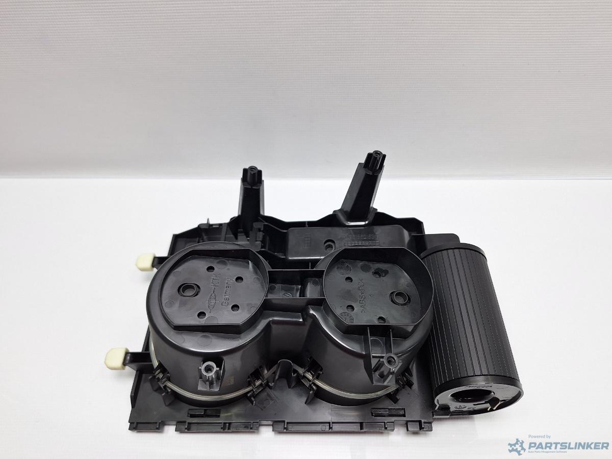 Suport pahare VOLKSWAGEN PASSAT Variant (3G5) [ 2014 - > ] TDI (CRLB, DBGA, DFGA) 110KW|150HP OEM 3G0862531