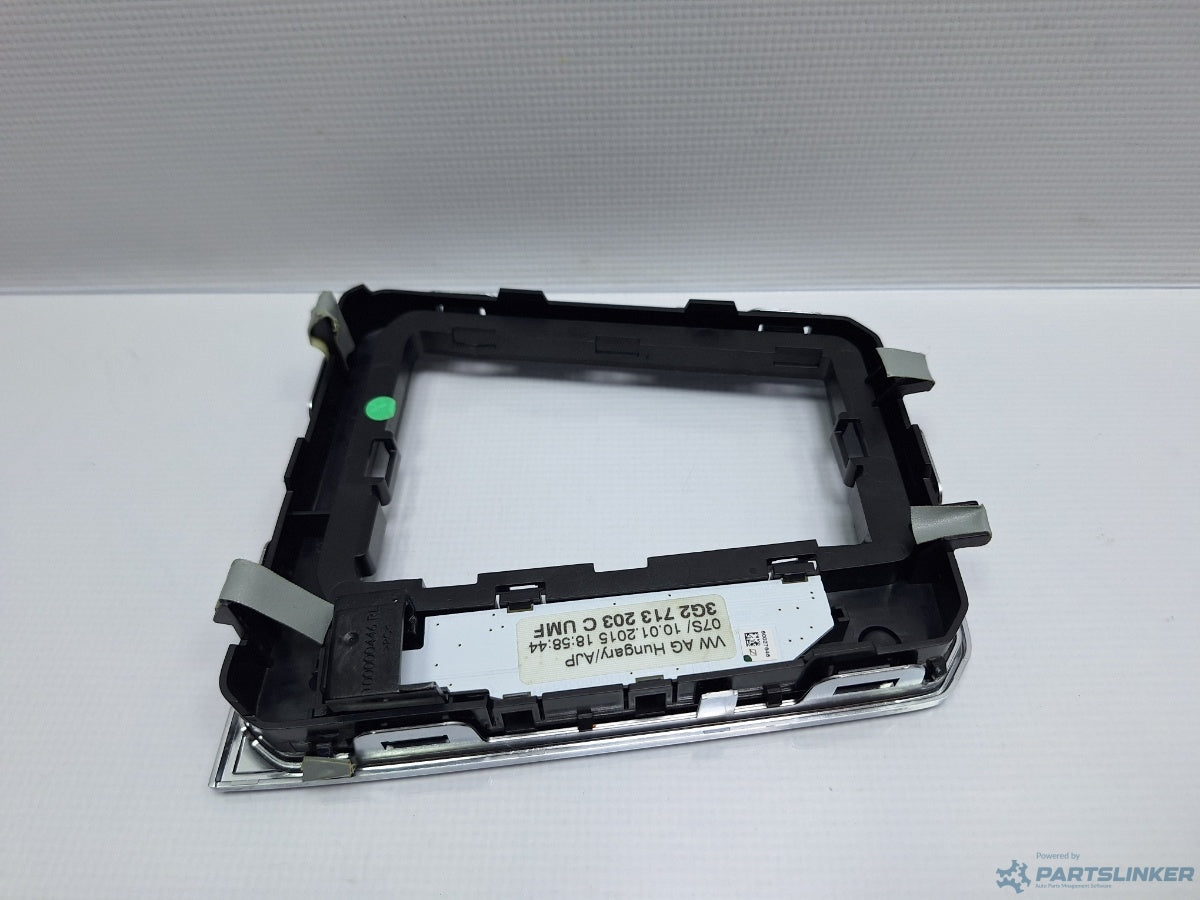 Rama schimbator cu afisaj VOLKSWAGEN PASSAT Variant (3G5) [ 2014 - > ] TDI (CRLB, DBGA, DFGA) 110KW|150HP 3G2713203C