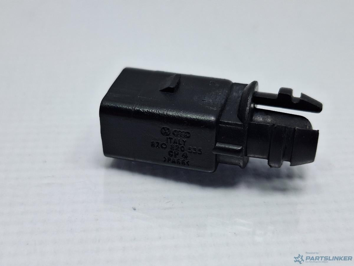 Senzor temperatura exterioara VOLKSWAGEN GOLF VAN IV Variant (1J5) [ 1999 - 2006 ] TDI (AGR, ALH) 66KW|90HP OEM 8Z0820535