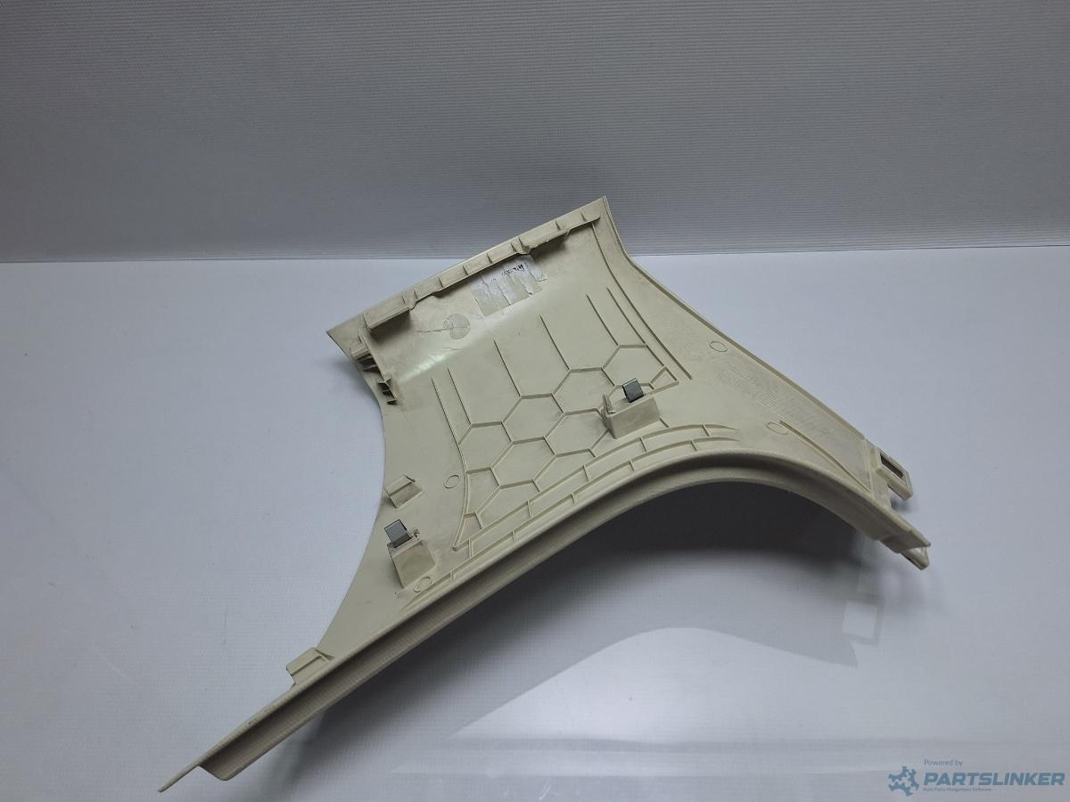 Ornament stap portbagaj stanga spate VOLKSWAGEN PASSAT Variant (3G5) [ 2014 - > ] TDI (CRLB, DBGA, DFGA) 110KW|150HP OEM 3G9867245