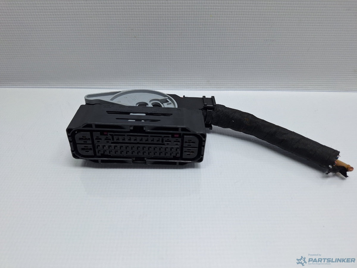 Mufa conector pompa ABS VOLKSWAGEN PASSAT Variant (3G5) [ 2014 - > ] TDI (CRLB, DBGA, DFGA) 110KW|150HP 5Q0973046