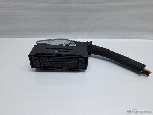 Mufa conector pompa ABS VOLKSWAGEN PASSAT Variant (3G5) [ 2014 - > ] TDI (CRLB, DBGA, DFGA) 110KW|150HP OEM 5Q0973046
