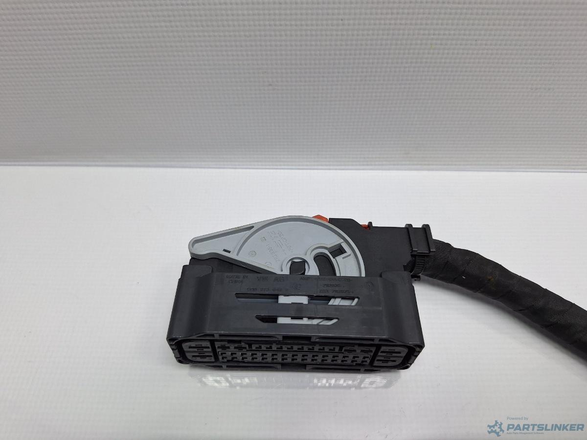 Mufa conector pompa ABS VOLKSWAGEN PASSAT Variant (3G5) [ 2014 - > ] TDI (CRLB, DBGA, DFGA) 110KW|150HP OEM 5Q0973046