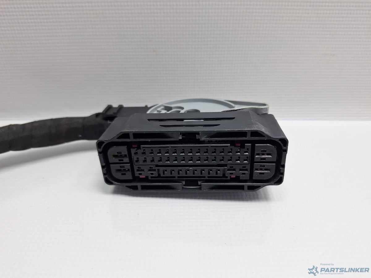 Mufa conector pompa ABS VOLKSWAGEN PASSAT Variant (3G5) [ 2014 - > ] TDI (CRLB, DBGA, DFGA) 110KW|150HP 5Q0973046