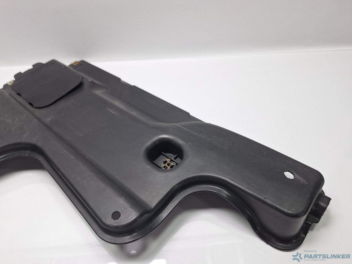 Scut podea stanga spate VOLKSWAGEN PASSAT Variant (3G5) [ 2014 - > ] TDI (CRLB, DBGA, DFGA) 110KW|150HP 3Q0825101A