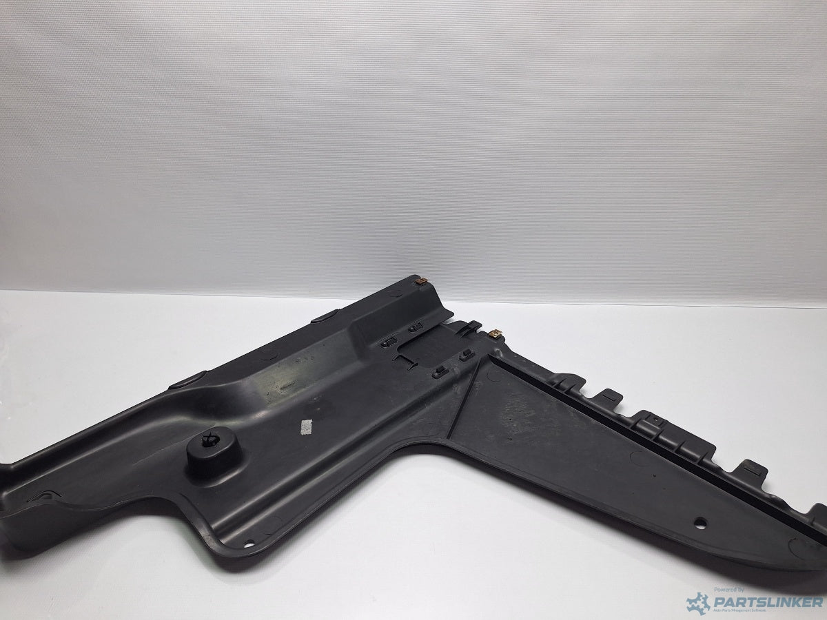 Scut podea stanga spate VOLKSWAGEN PASSAT Variant (3G5) [ 2014 - > ] TDI (CRLB, DBGA, DFGA) 110KW|150HP 3Q0825101A