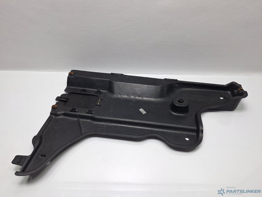 Scut podea dreapta spate VOLKSWAGEN PASSAT Variant (3G5) [ 2014 - > ] TDI (CRLB, DBGA, DFGA) 110KW|150HP 3Q0825102A