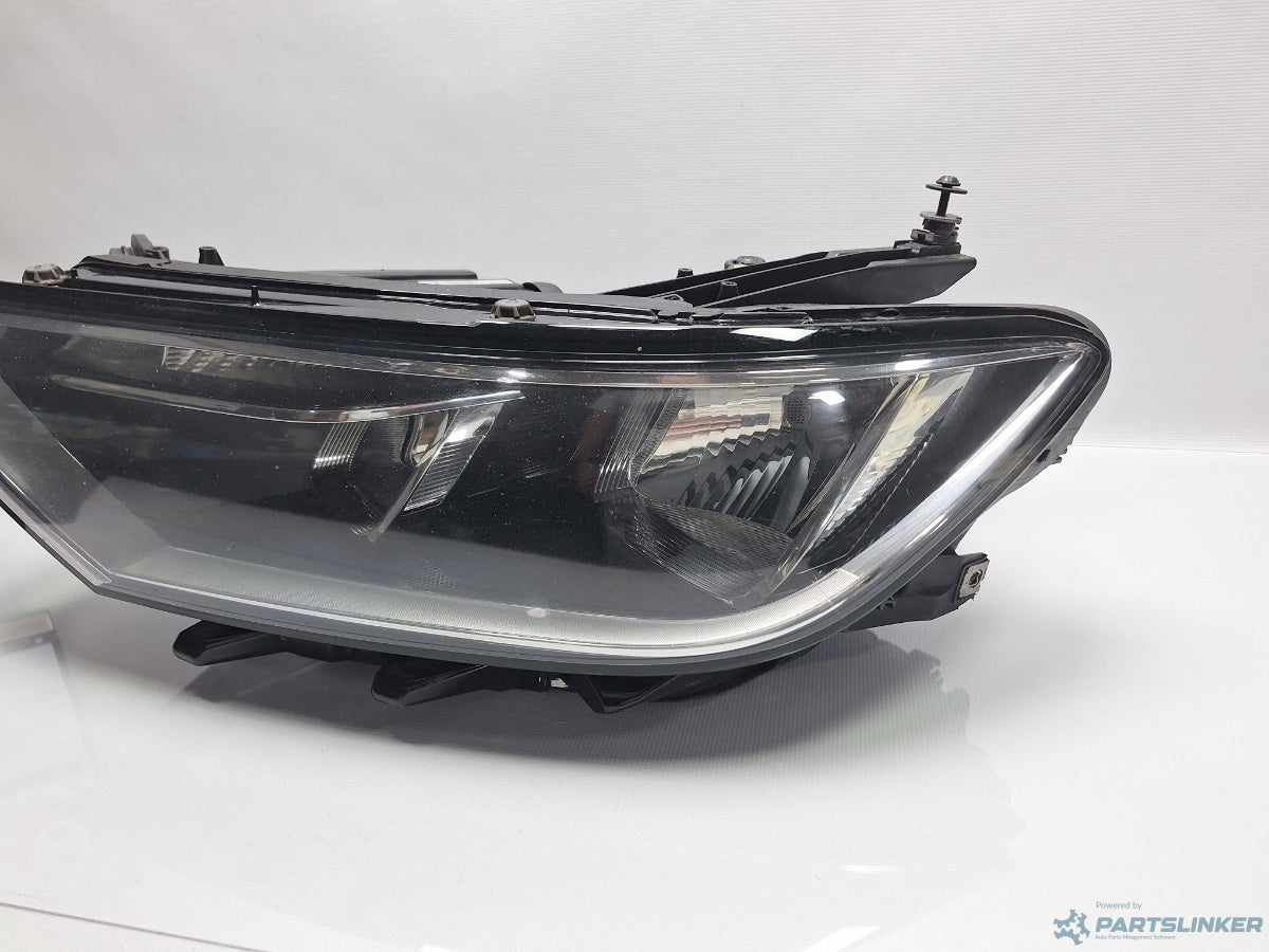 Far halogen stanga VOLKSWAGEN PASSAT Variant (3G5) [ 2014 - > ] TDI (CRLB, DBGA, DFGA) 110KW|150HP 3G2941005B